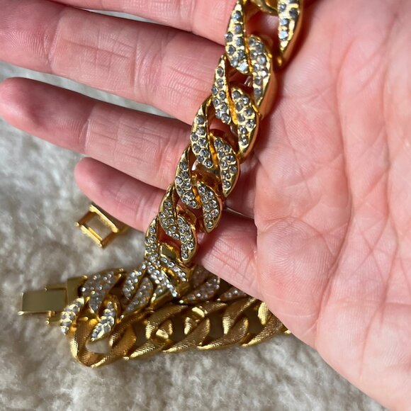 Gold Rhinstone Necklace - Picture 4 of 6